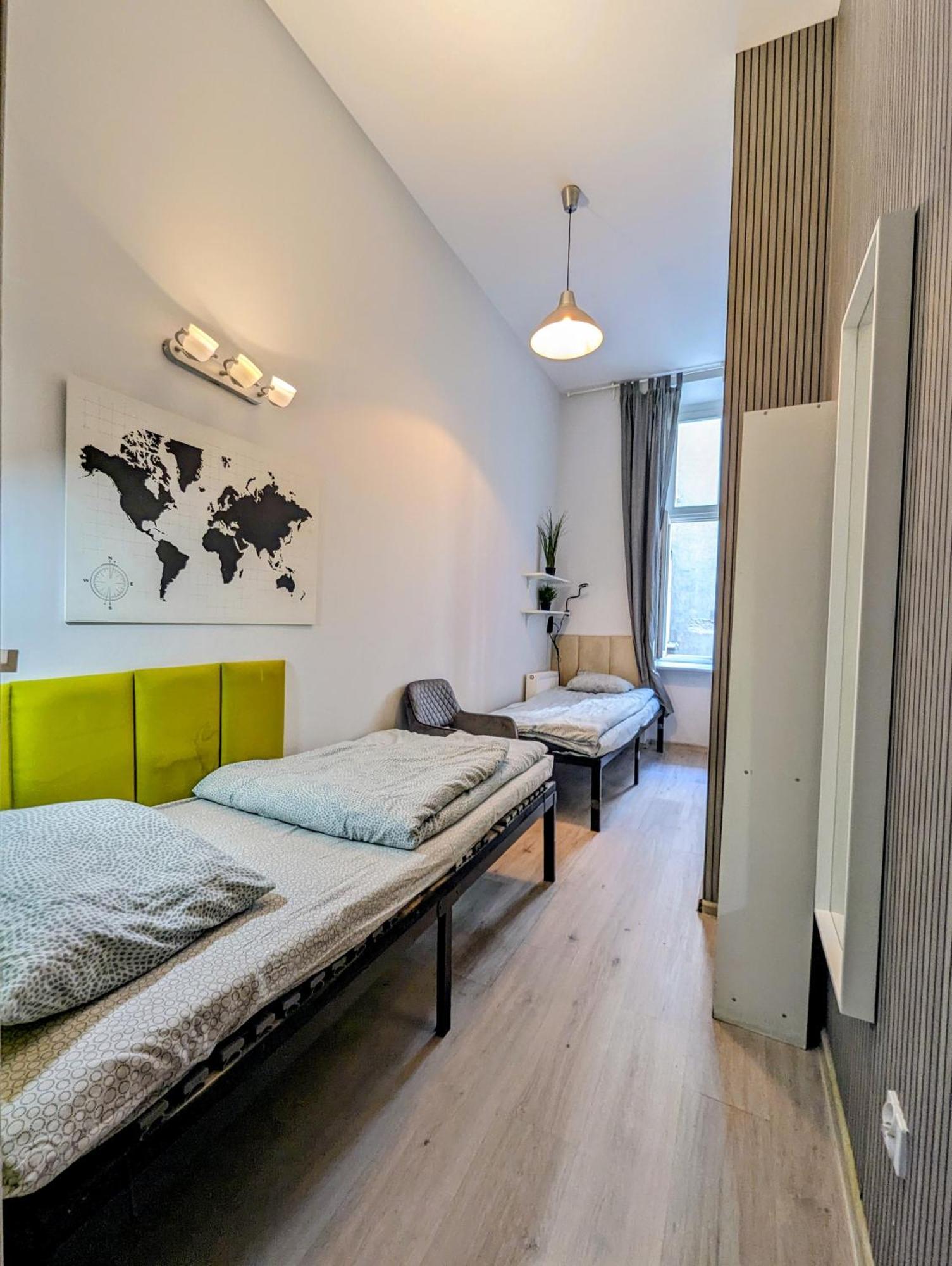 Centrum Fabryczna Rooms Łódź Rum bild