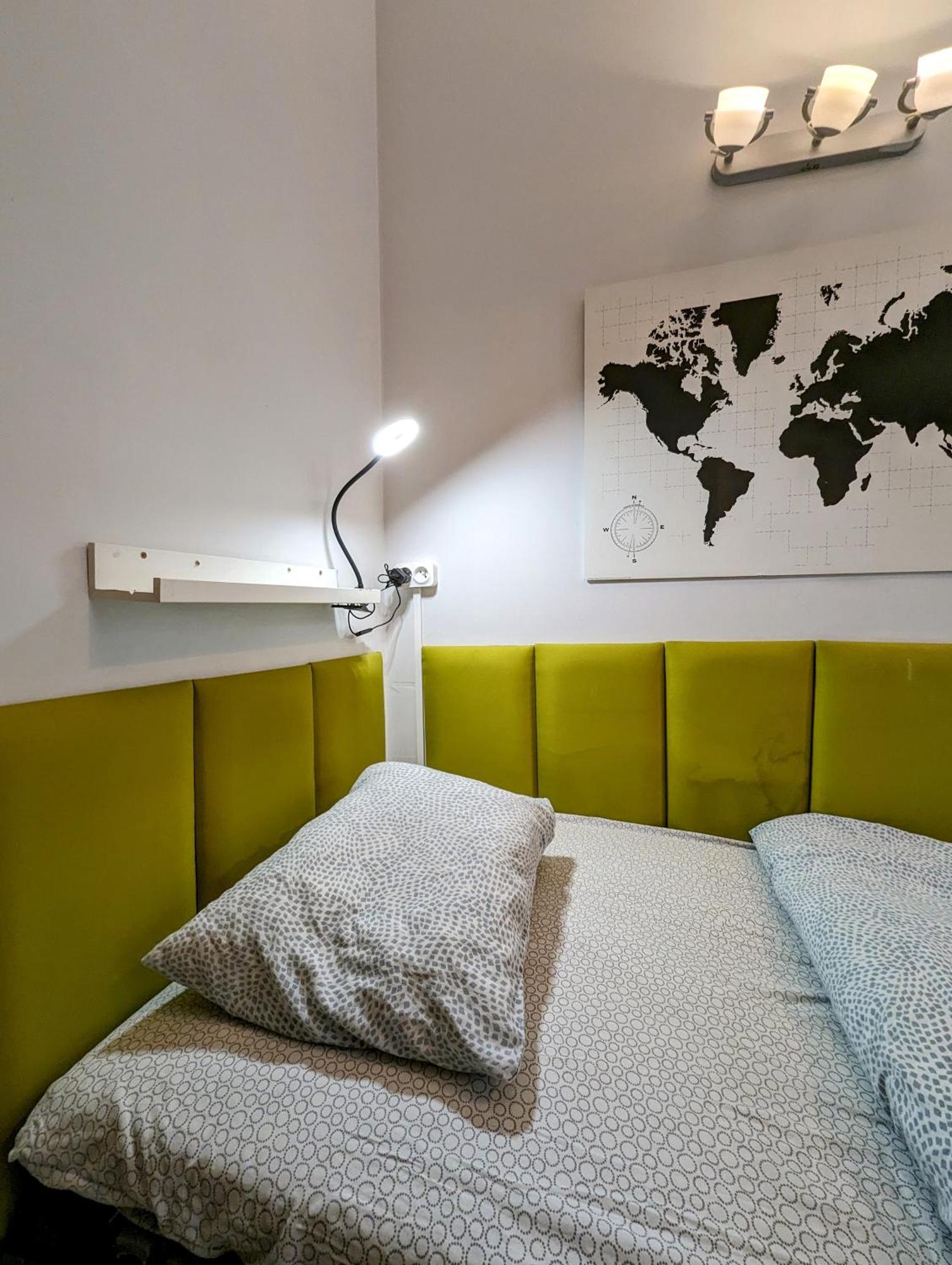Centrum Fabryczna Rooms Łódź Rum bild